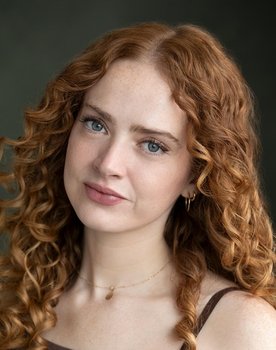 Zoé De Grand Maison